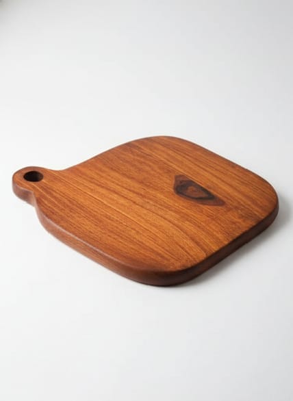 Acacia Wood Serving Board with Handle – Solid Wooden Cutting & Chopping Board for Kitchen, Cheese, Bread & Charcuterie, Natural Durable Wood Design